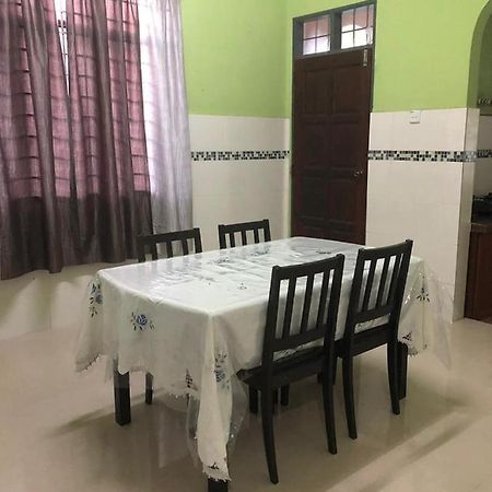 Afza Homestay Sura Free Unifi Kampong Sura Masjid Extérieur photo
